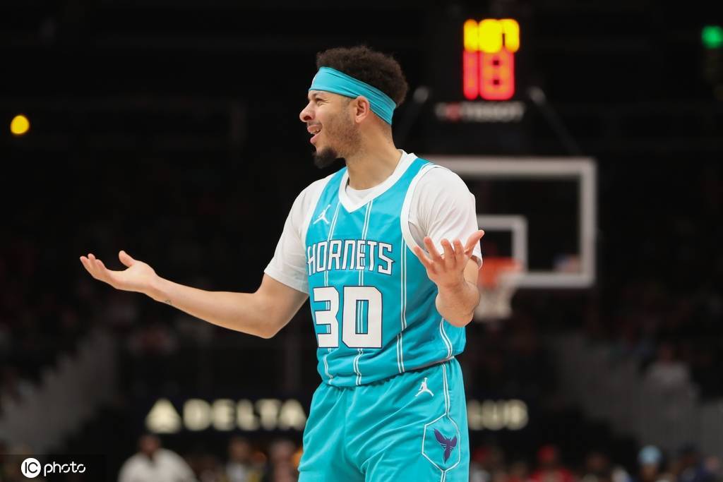 小库里和小佩顿预计底薪签约勇士 这是联盟共识