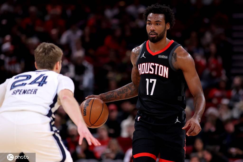 曝火箭不会送走伊森 新秀合同今夏即将到期