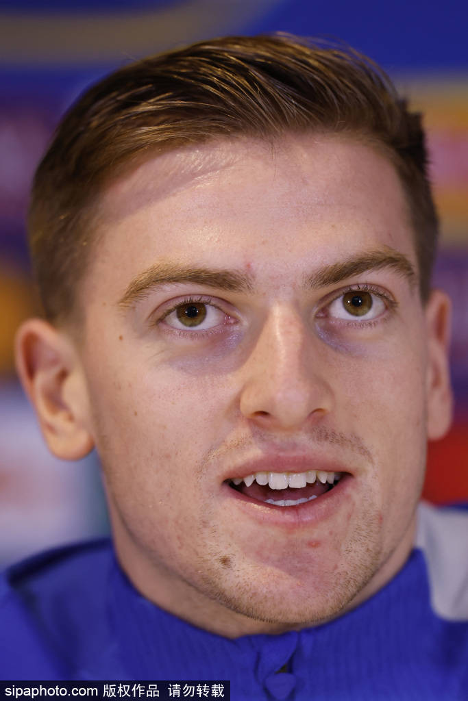 罗塞尼尔：德拉普在前场的防守非常出色 詹姆斯能向特里学习很棒